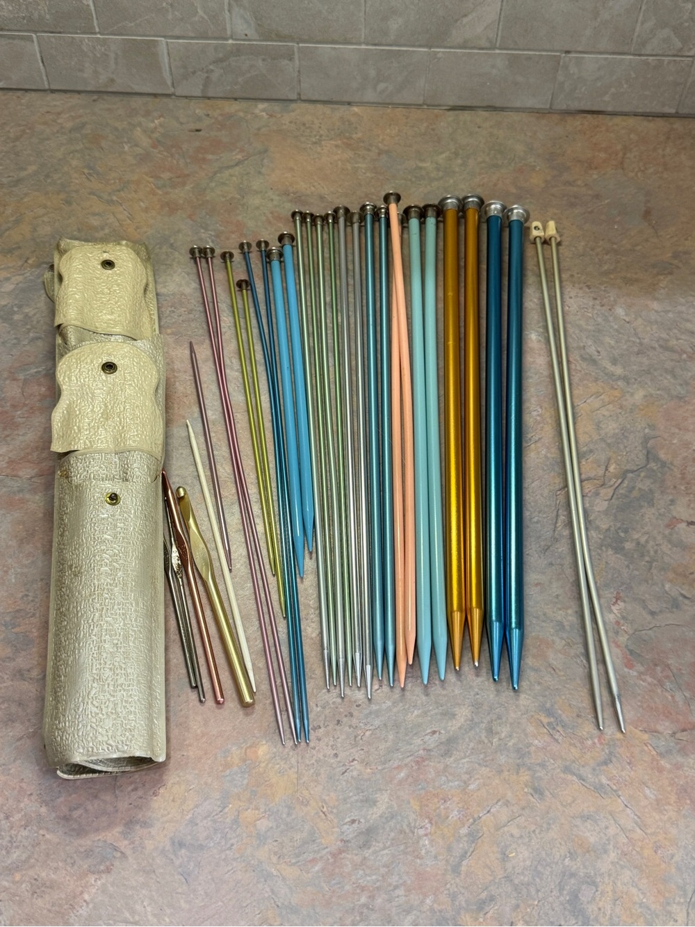 Vintage Boye Knitting Needle & Crochet Hook Lot Aluminum Needles W Case